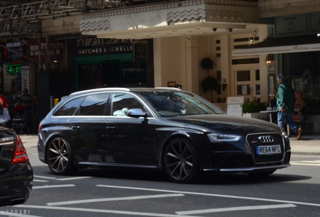 Audi RS4 Avant B8