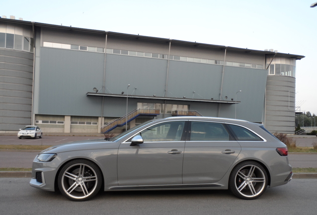 Audi RS4 Avant B9