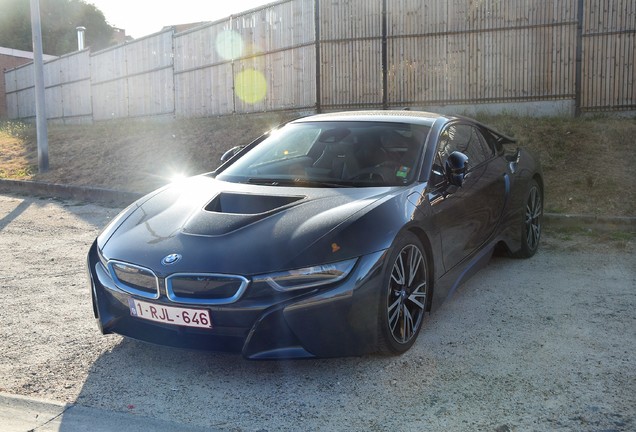 BMW i8