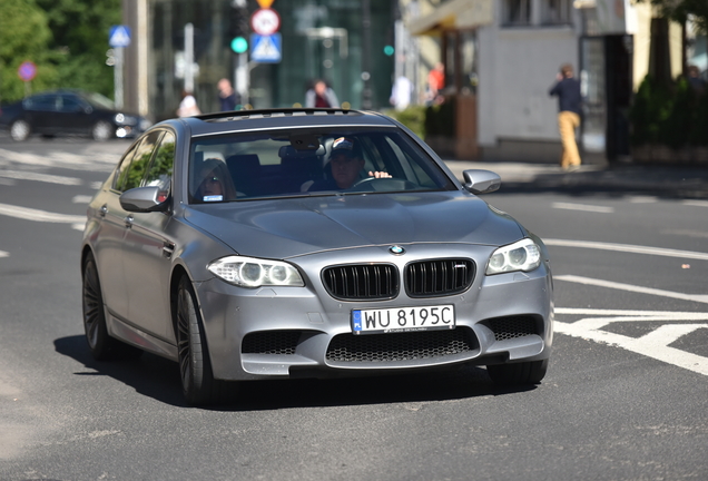 BMW M5 F10 2011