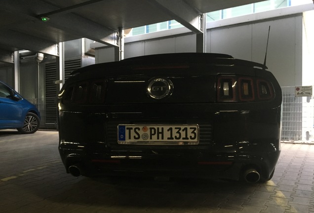 Ford Mustang GT Convertible 2013