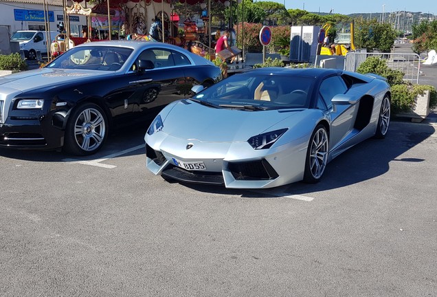 Lamborghini Aventador LP700-4 Roadster