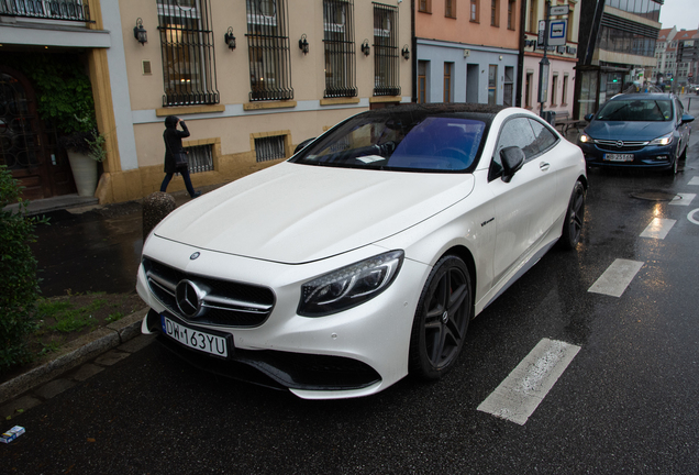 Mercedes-Benz S 63 AMG Coupé C217