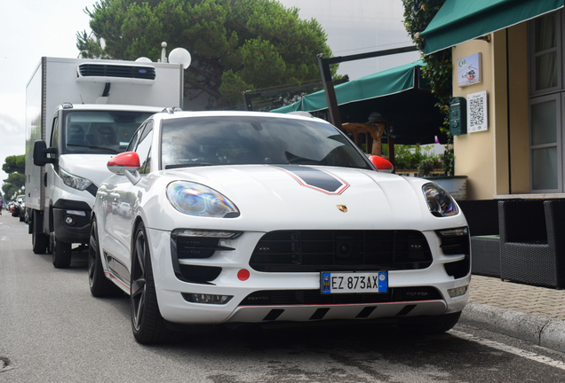 Porsche 95B Macan Turbo