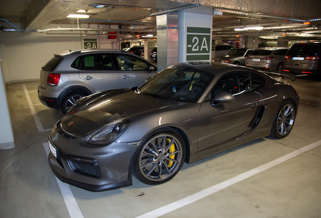 Porsche 981 Cayman GT4