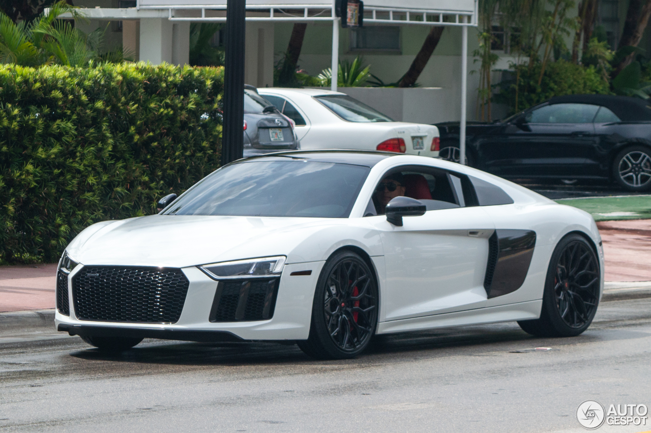 Audi R8 V10 2015