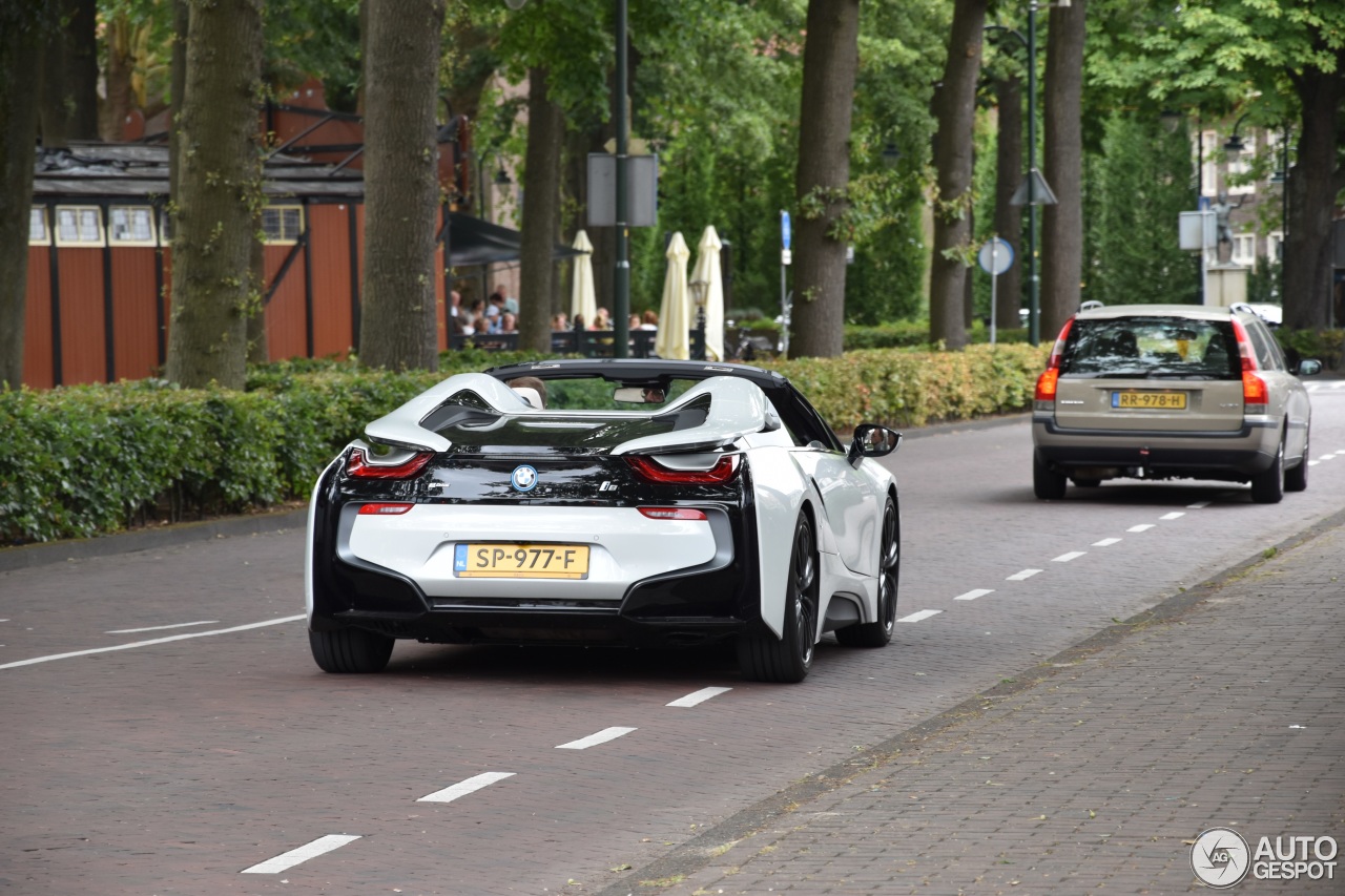 BMW i8 Roadster