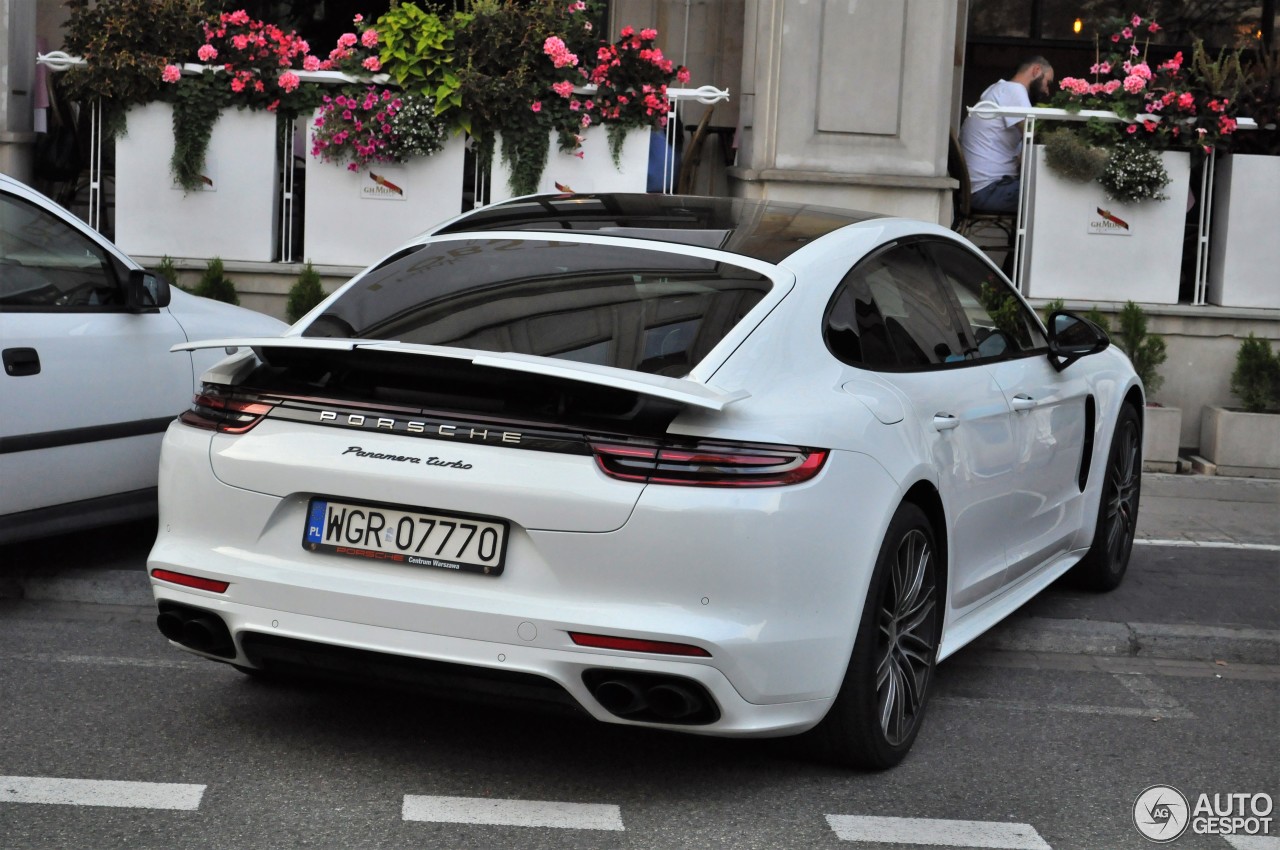 Porsche 971 Panamera Turbo