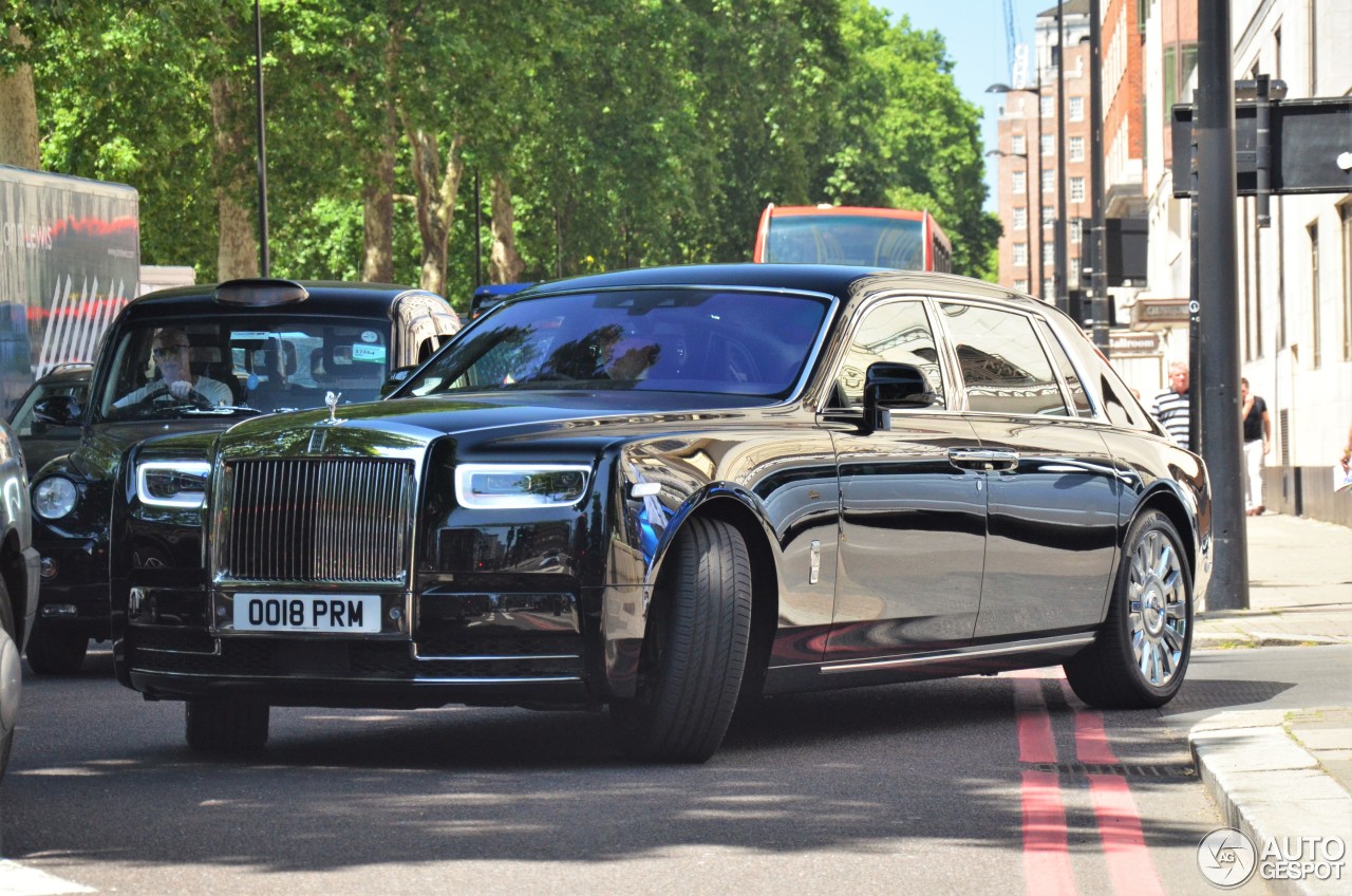 Rolls-Royce Phantom VIII EWB