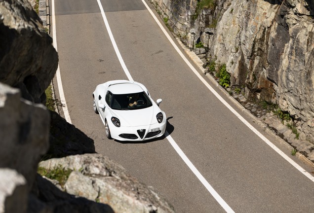 Alfa Romeo 4C Coupé