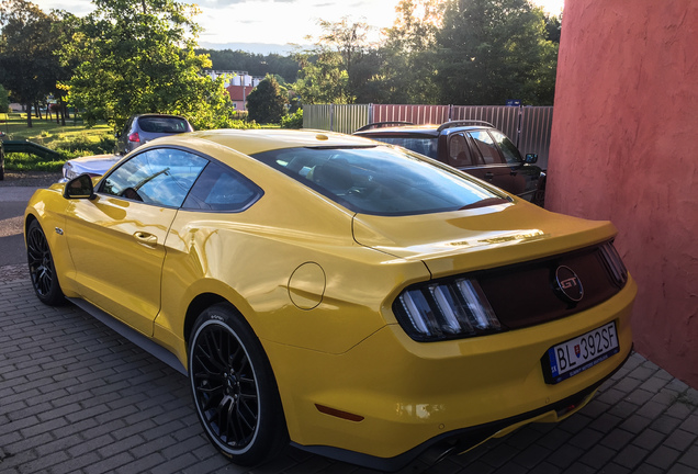 Ford Mustang GT 2015