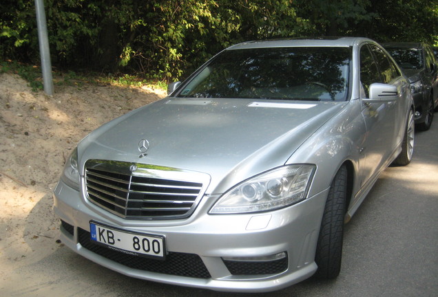 Mercedes-Benz S 63 AMG W221 2010