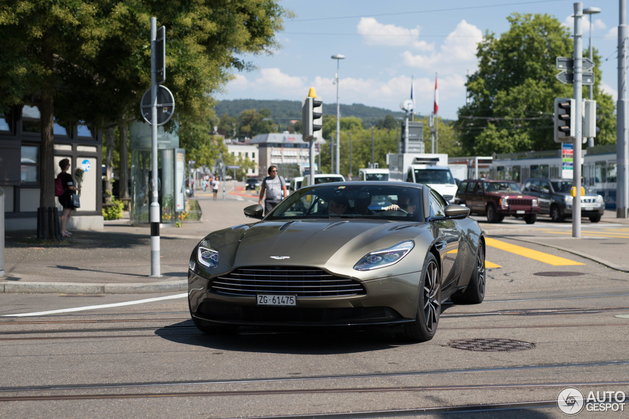 Aston Martin DB11