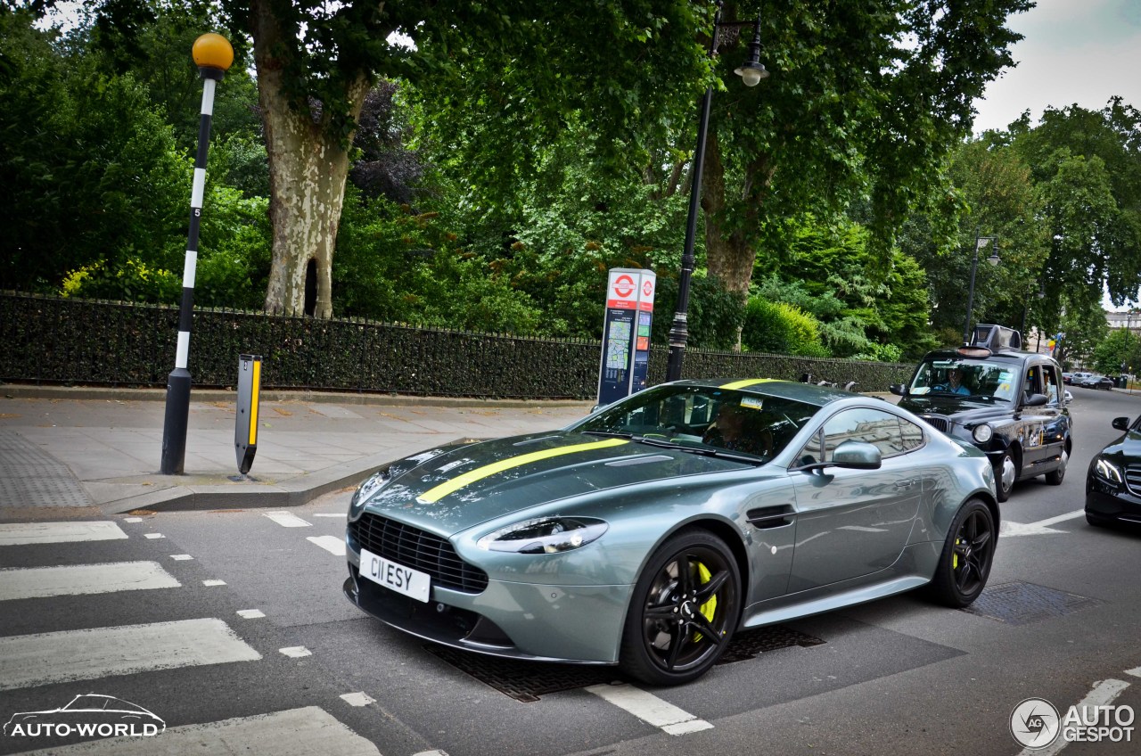 Aston Martin V8 Vantage AMR