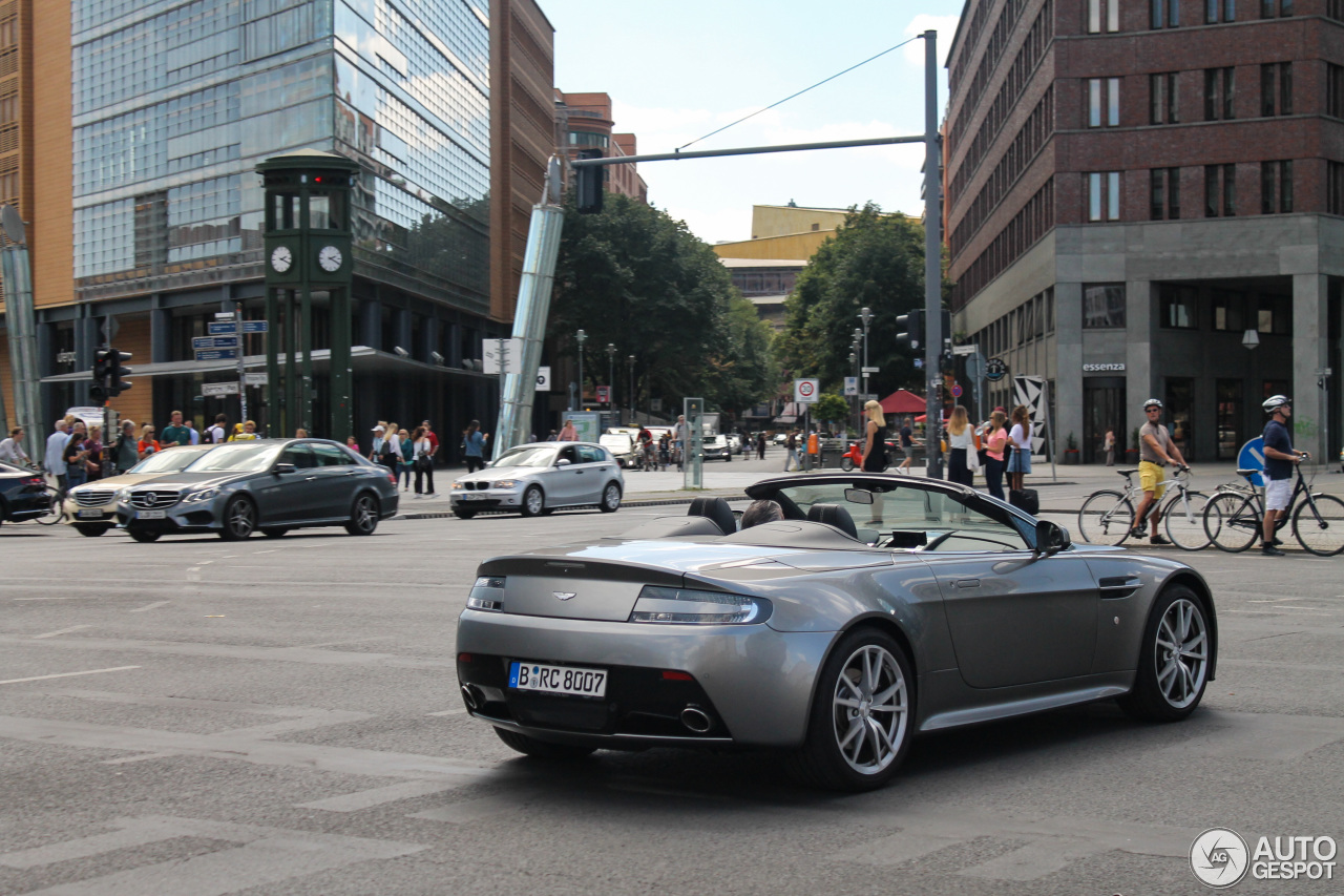 Aston Martin V8 Vantage Roadster 2012