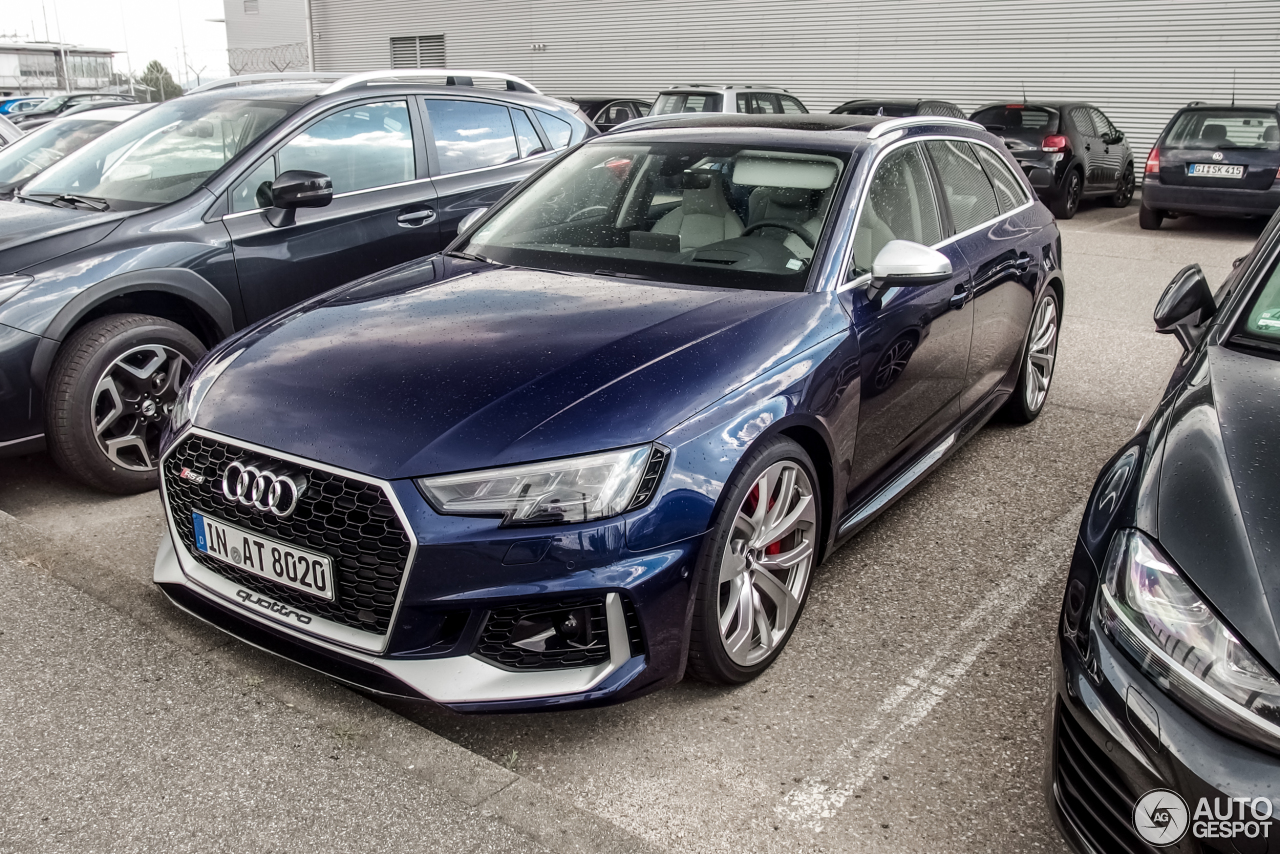 Audi RS4 Avant B9