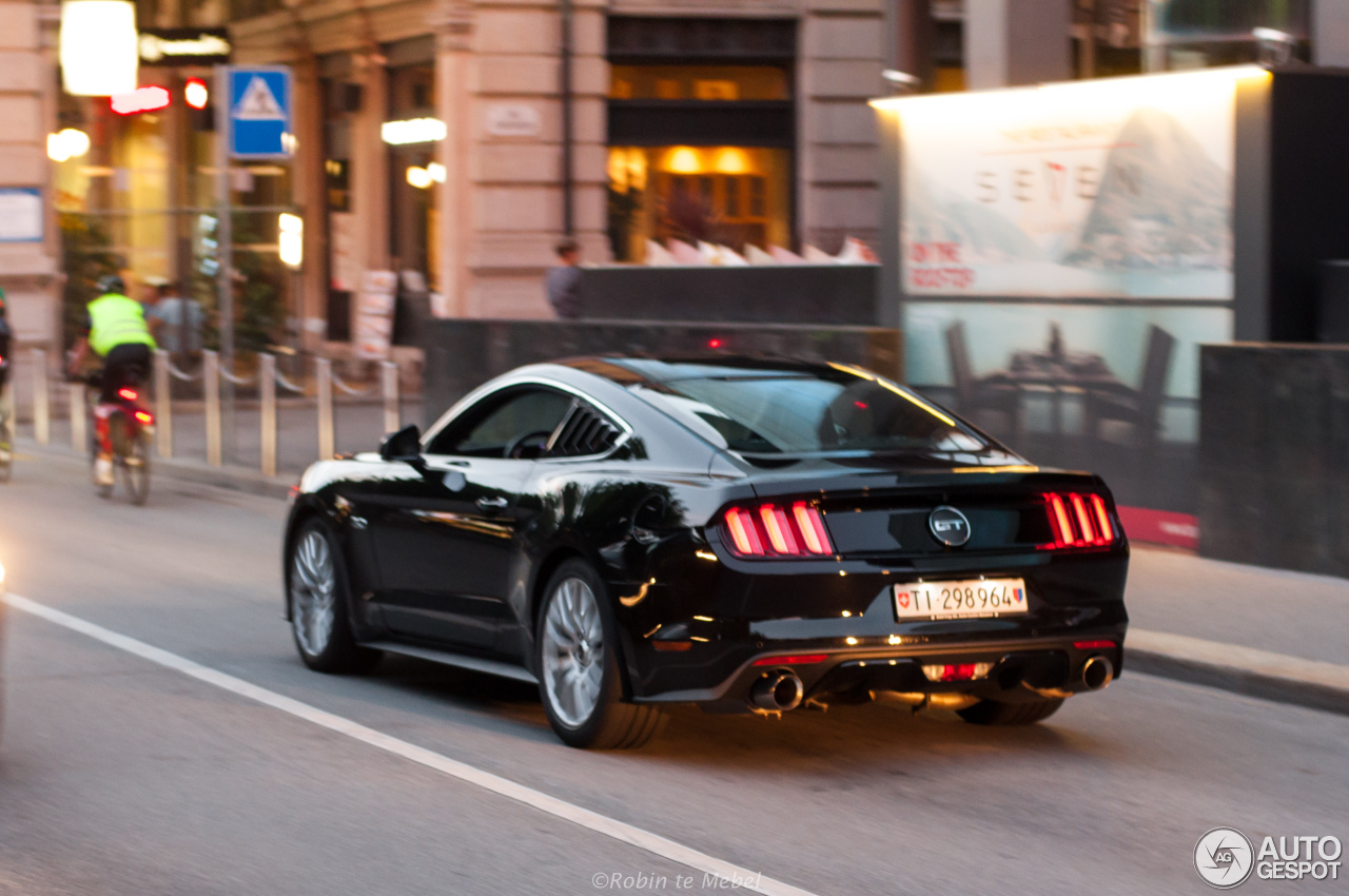 Ford Mustang GT 2015