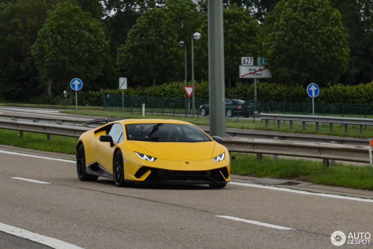 Lamborghini Huracán LP640-4 Performante