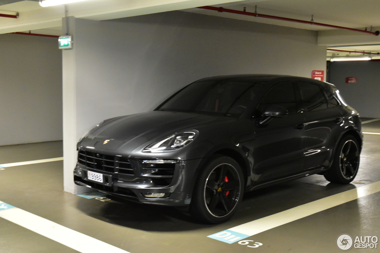 Porsche 95B Macan GTS