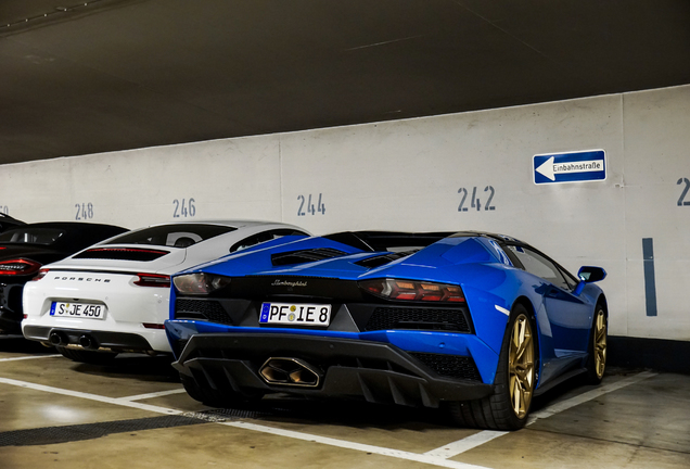 Lamborghini Aventador S LP740-4 Roadster