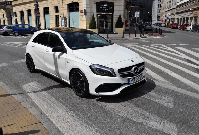 Mercedes-AMG A 45 W176 2015