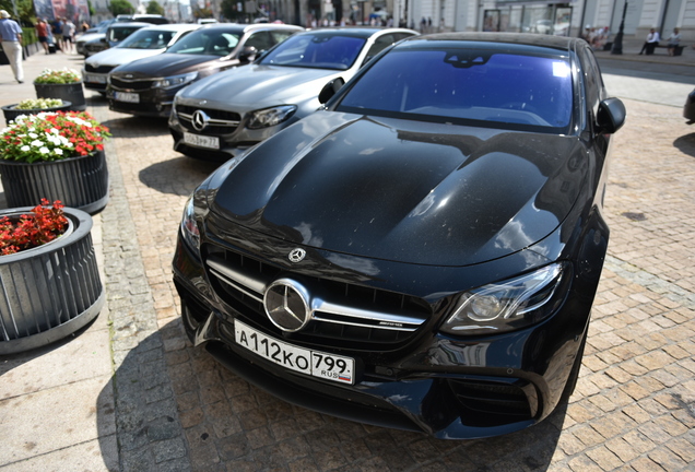 Mercedes-AMG E 63 S W213