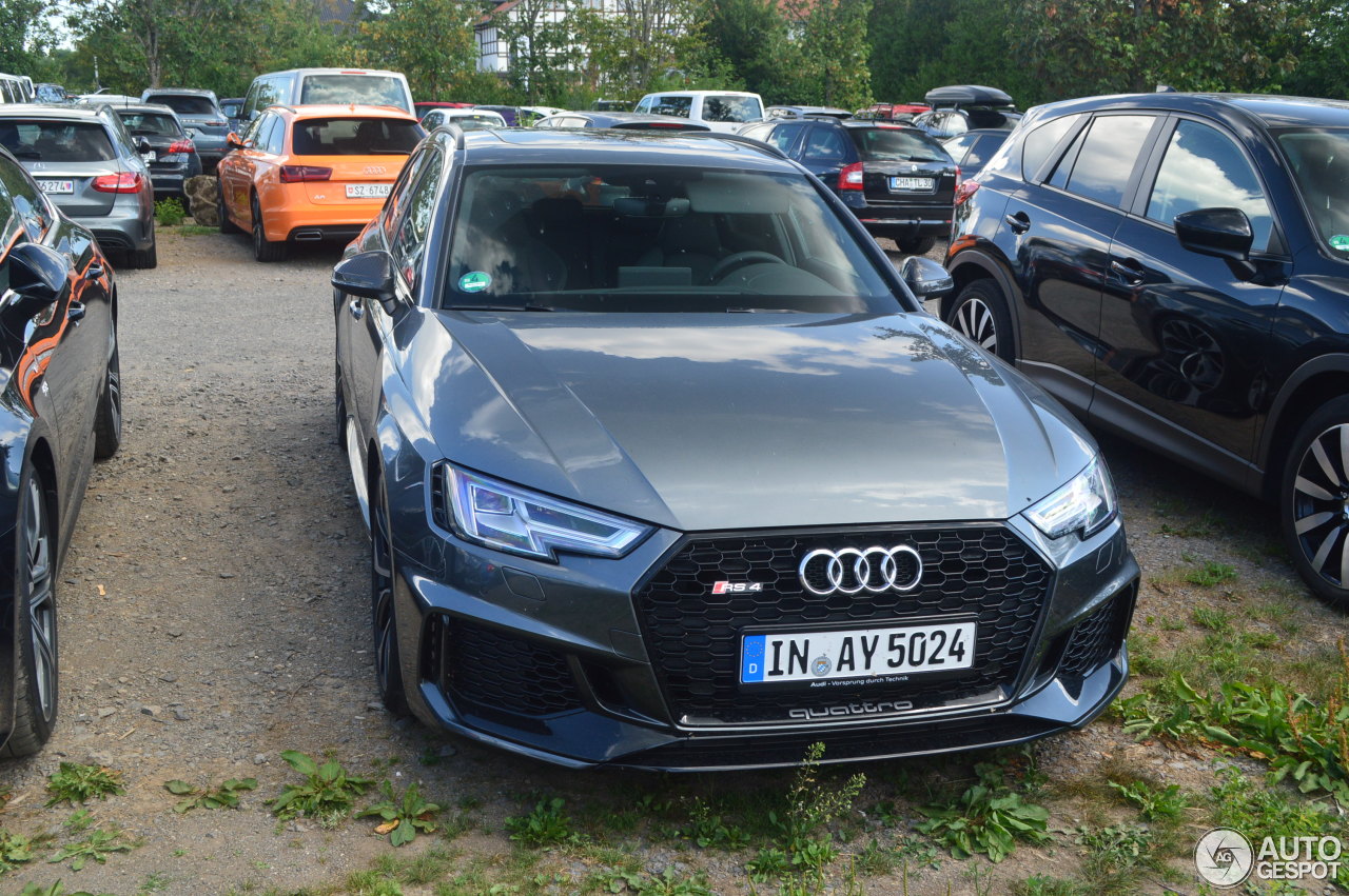 Audi RS4 Avant B9