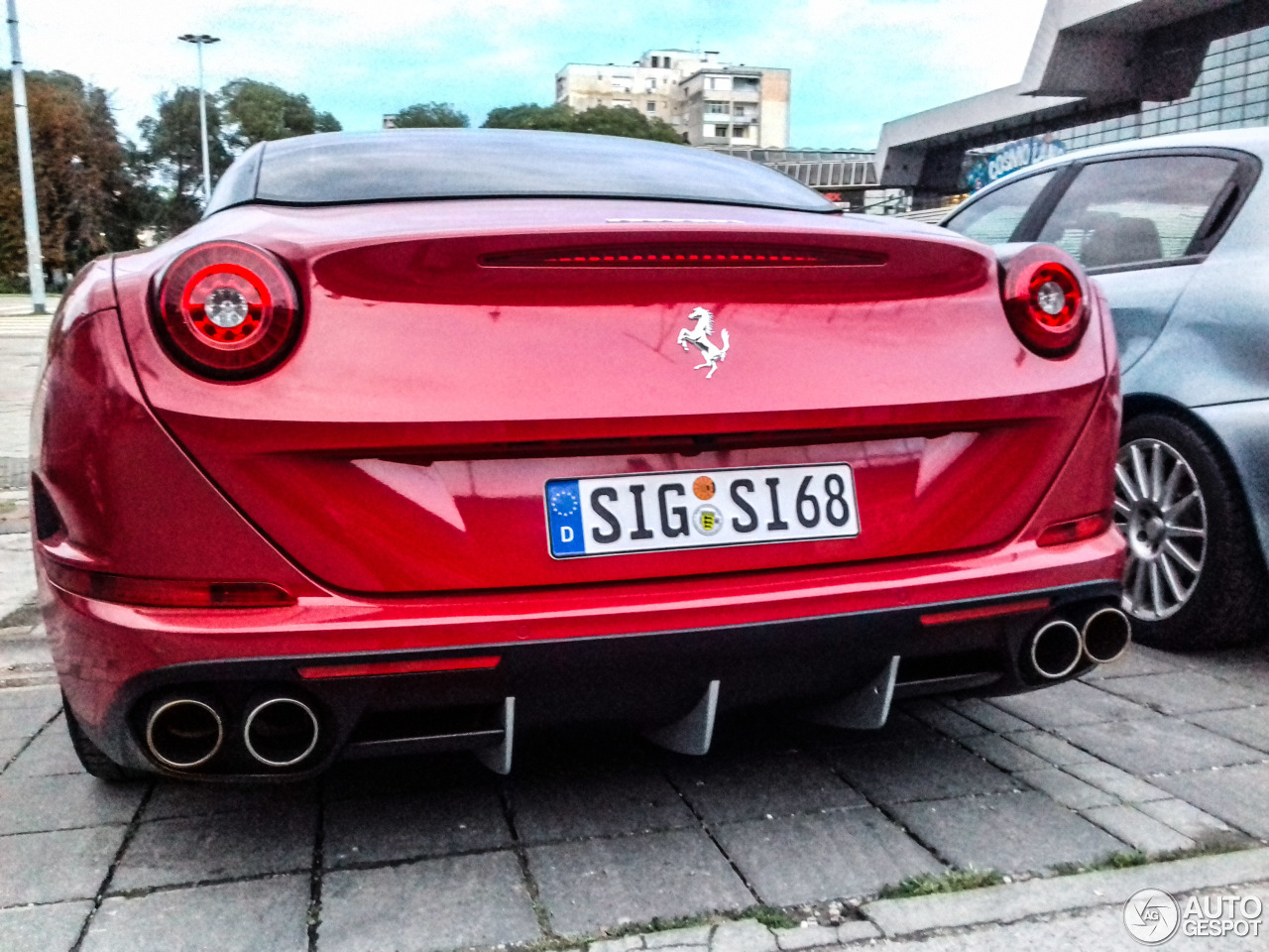 Ferrari California T