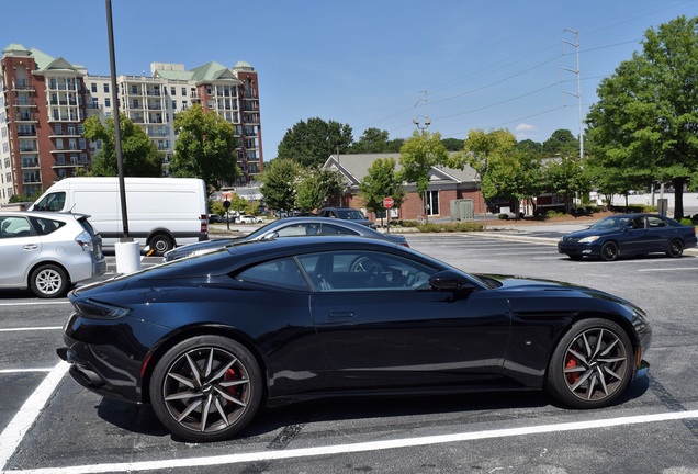 Aston Martin DB11