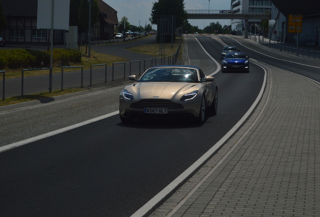 Aston Martin DB11 V8 Volante