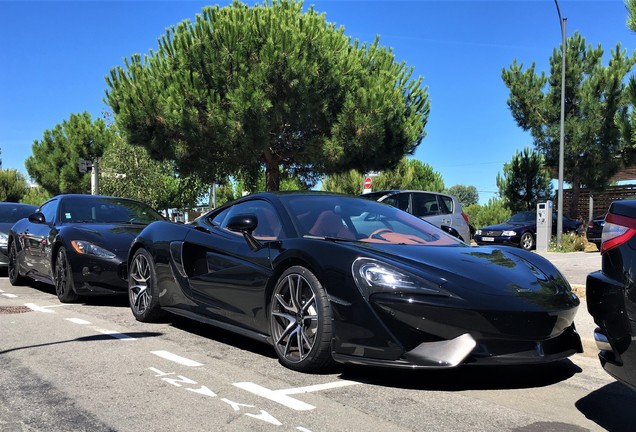 McLaren 570GT