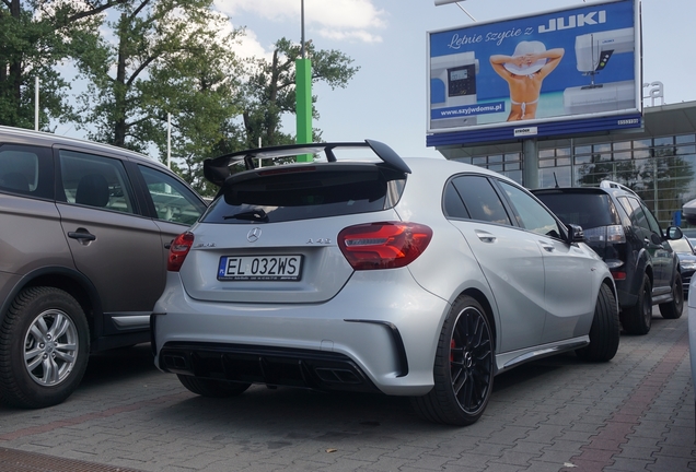 Mercedes-AMG A 45 W176 2015