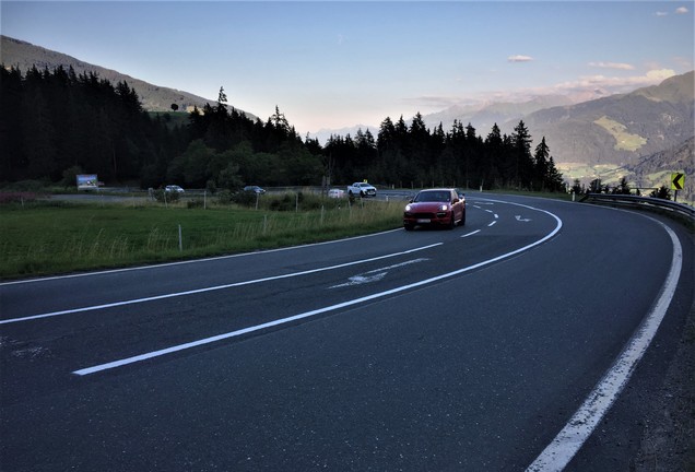 Porsche 958 Cayenne GTS