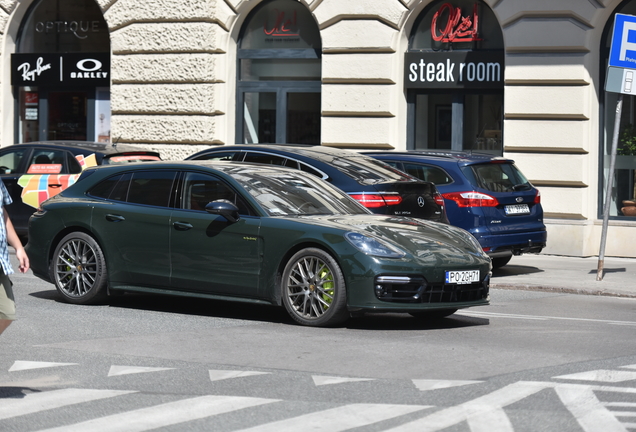 Porsche 971 Panamera Turbo S E-Hybrid Sport Turismo