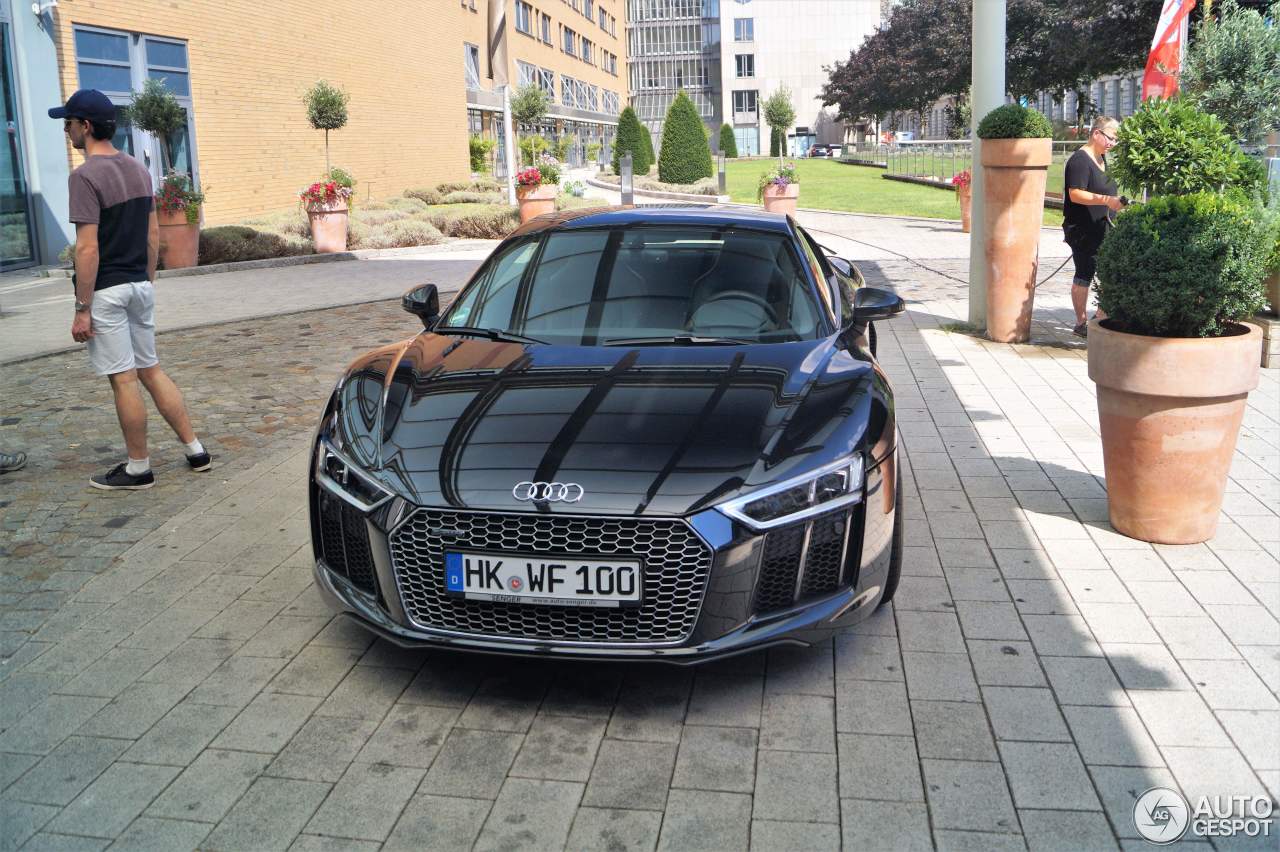 Audi R8 V10 2015