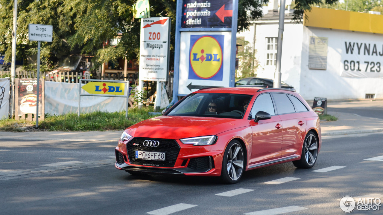 Audi RS4 Avant B9