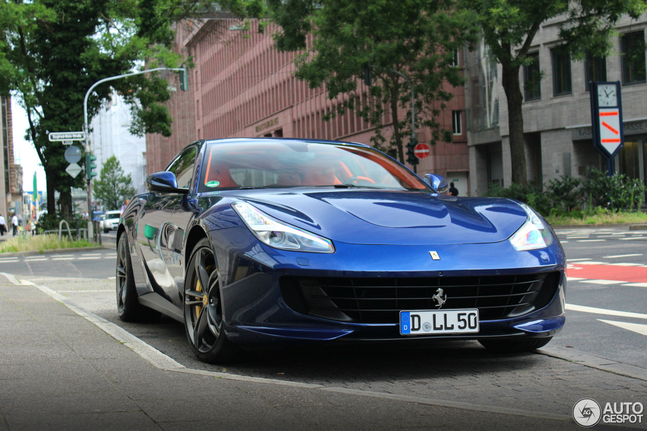 Ferrari GTC4Lusso