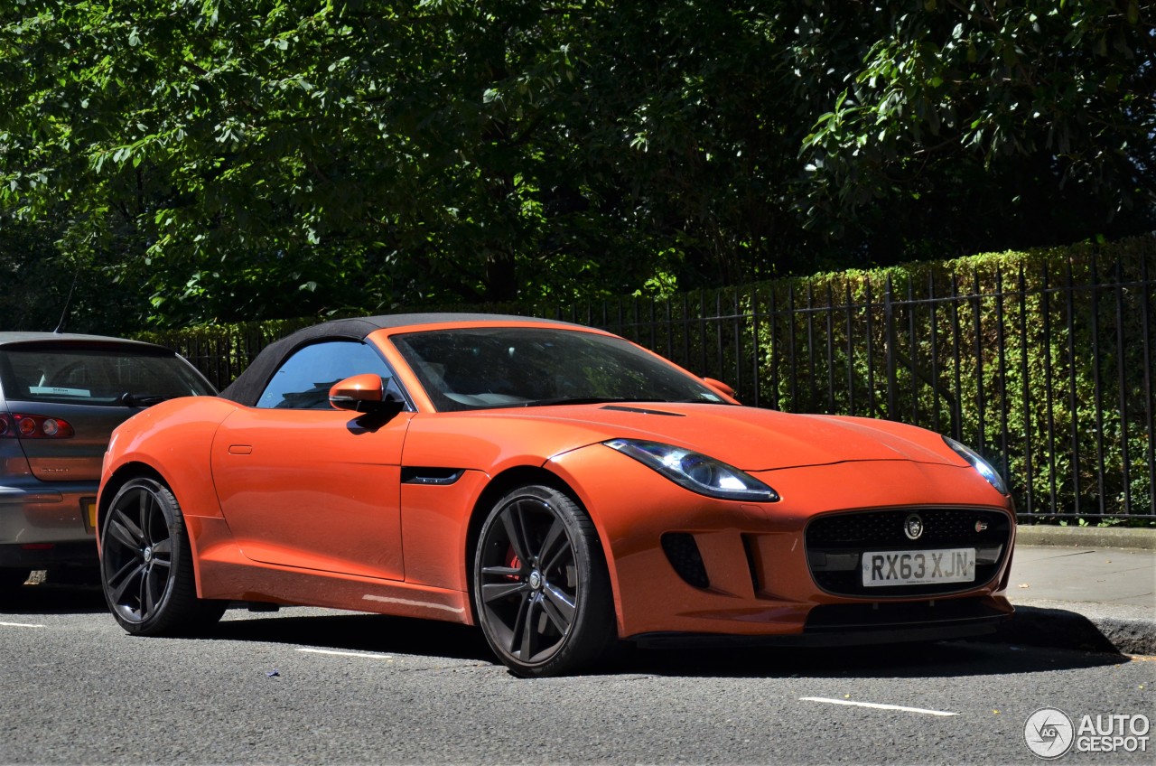 Jaguar F-TYPE S Convertible