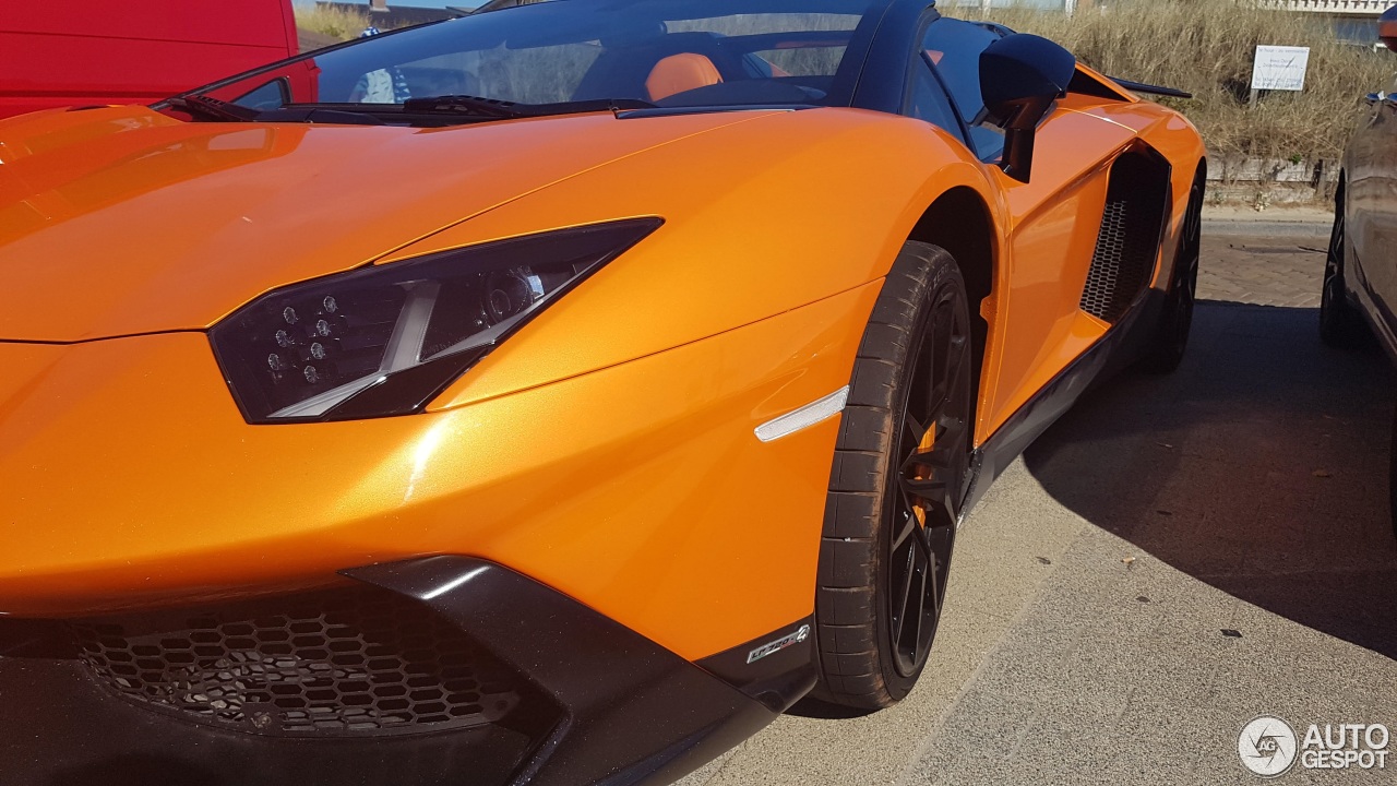 Lamborghini Aventador LP700-4 Roadster