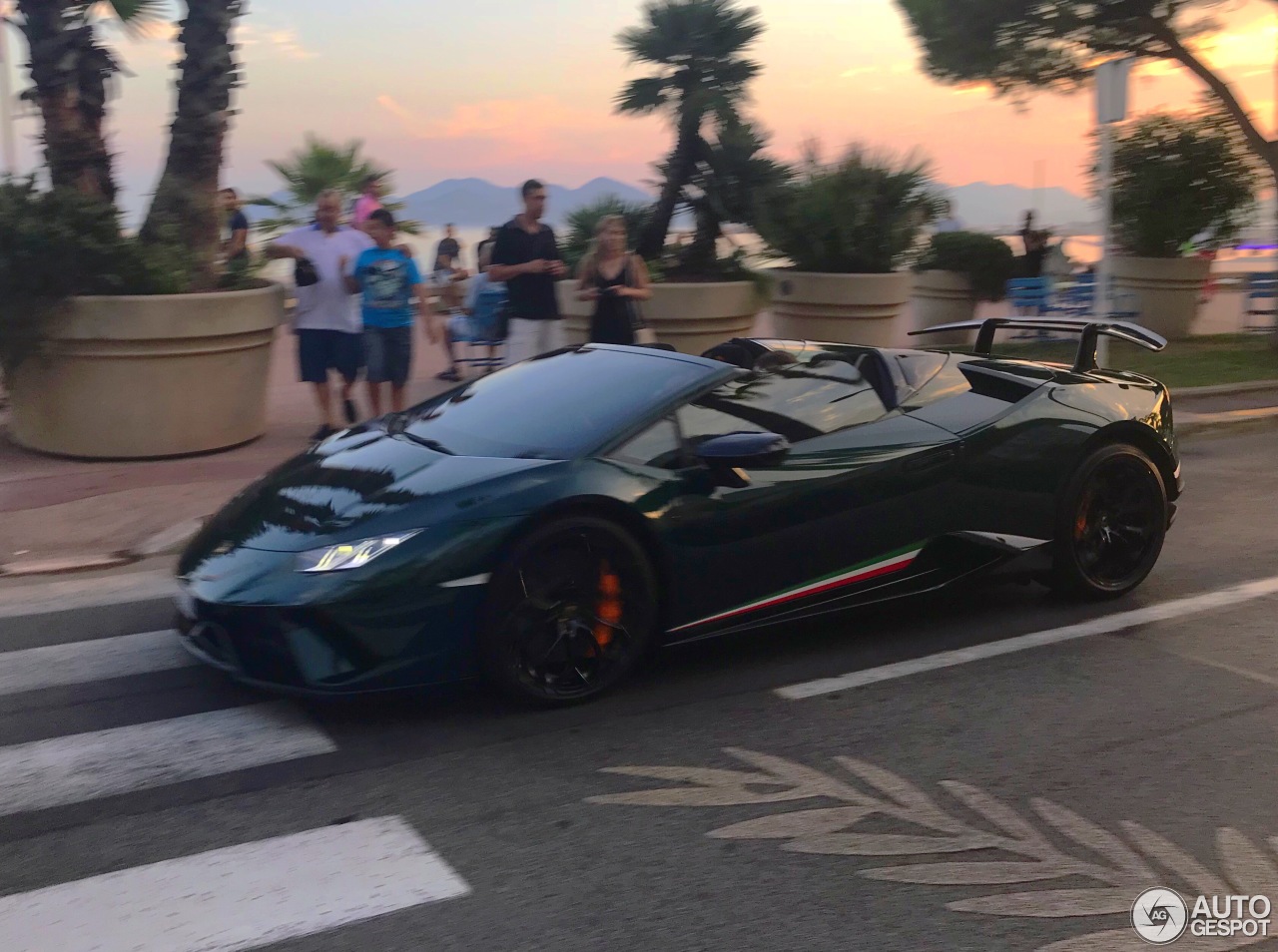 Lamborghini Huracán LP640-4 Performante Spyder