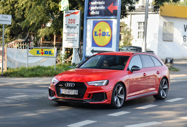 Audi RS4 Avant B9