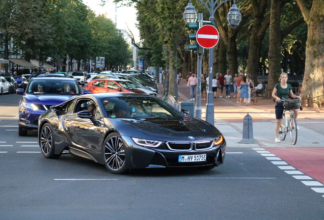 BMW i8 2018