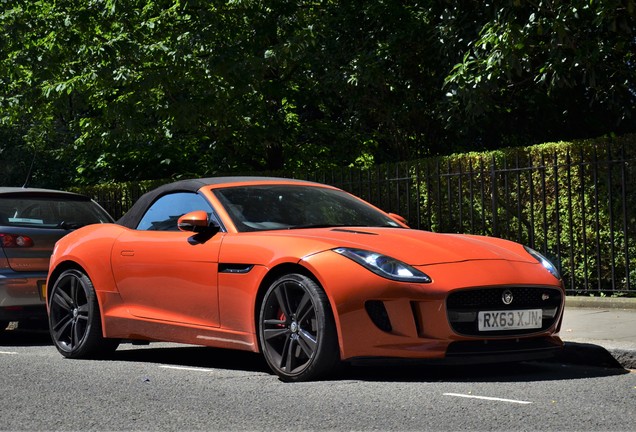 Jaguar F-TYPE S Convertible