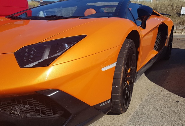 Lamborghini Aventador LP700-4 Roadster