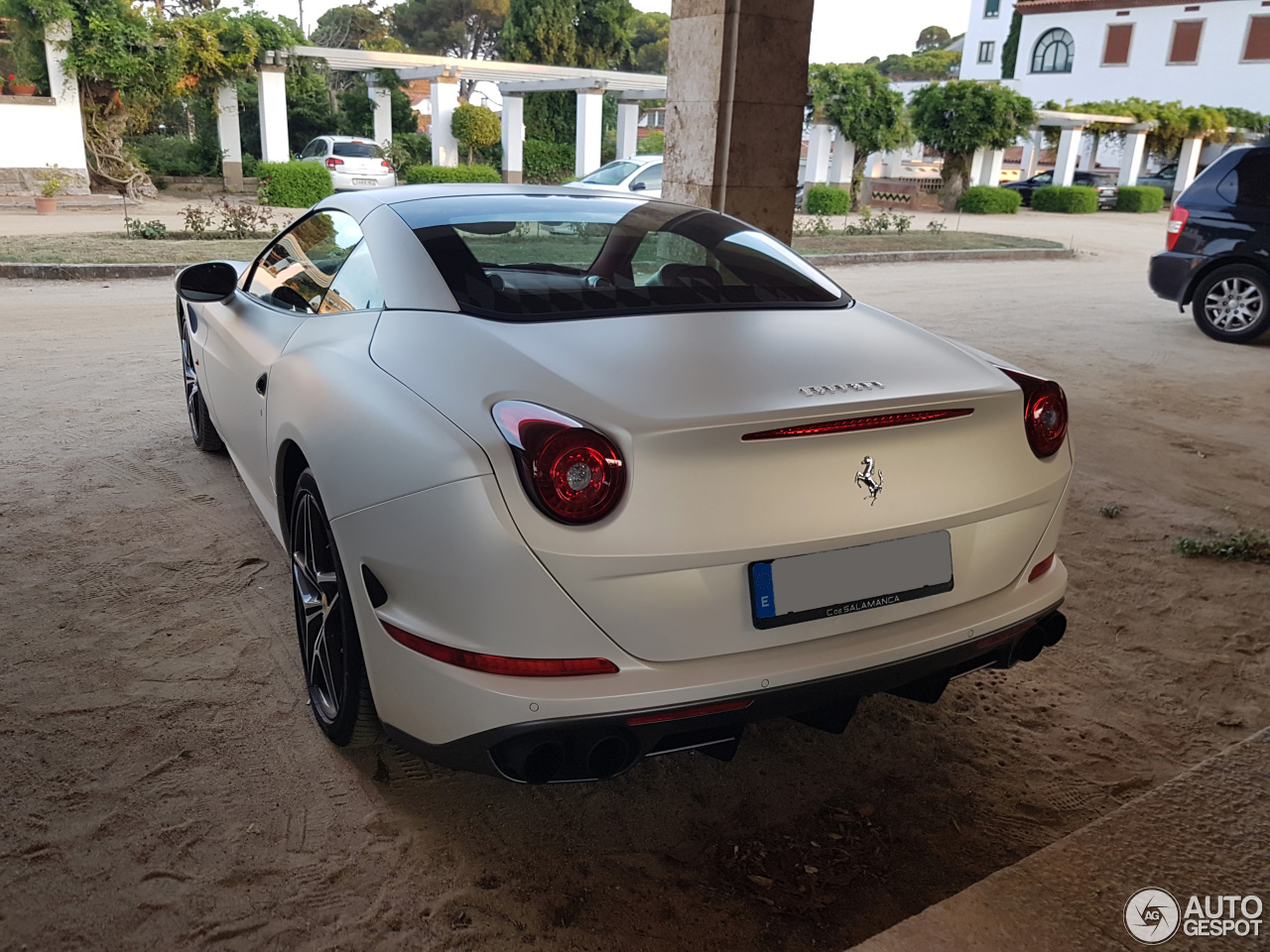 Ferrari California T