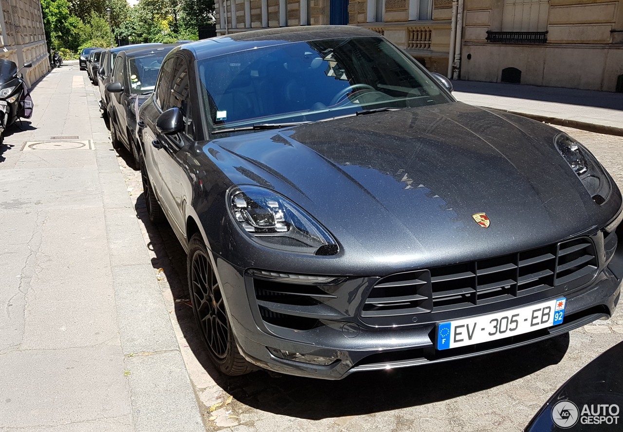 Porsche 95B Macan GTS