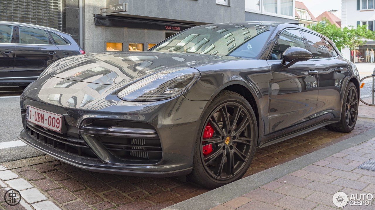 Porsche 971 Panamera Turbo Sport Turismo