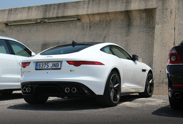 Jaguar F-TYPE R Coupé