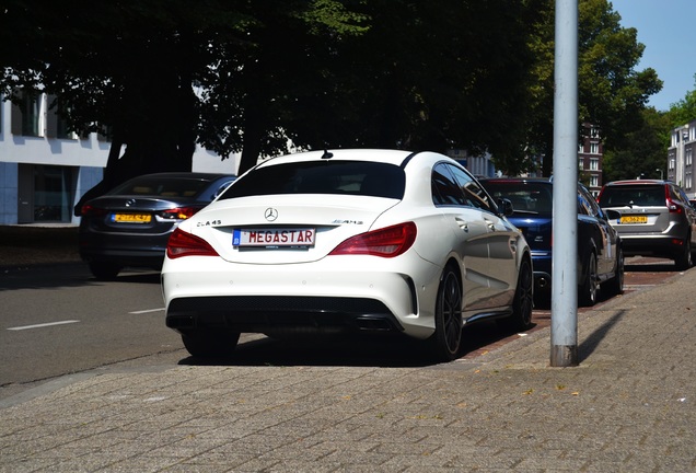 Mercedes-Benz CLA 45 AMG C117