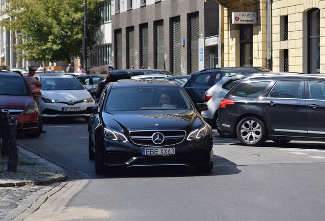 Mercedes-Benz E 63 AMG S W212